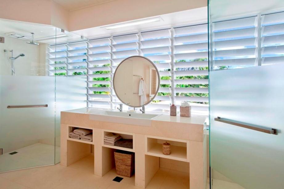 Breezway Louvres in bathroom