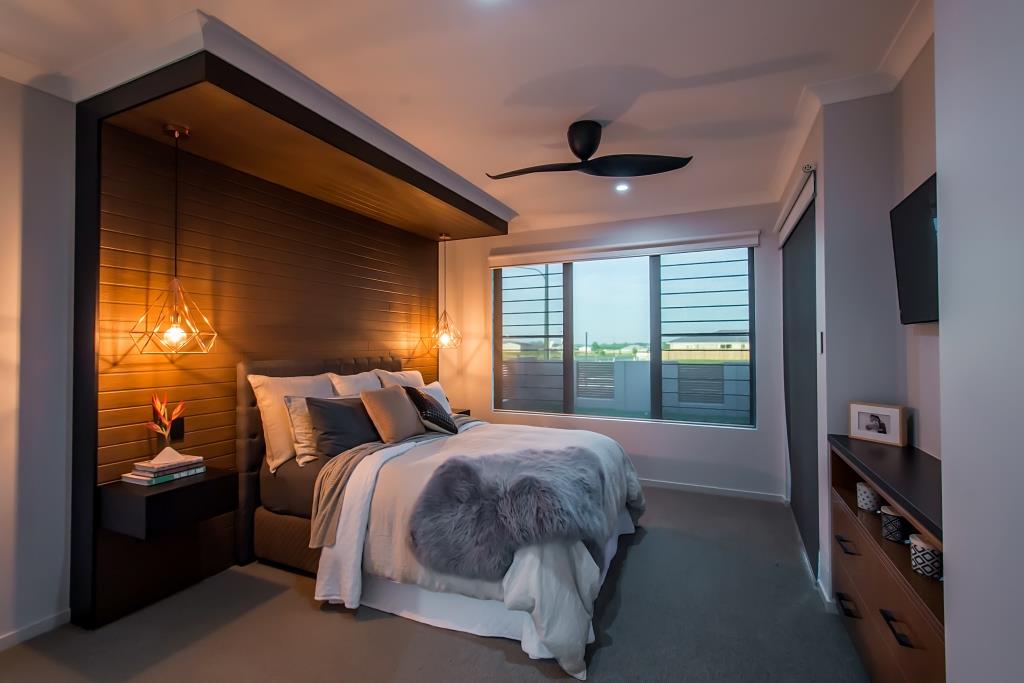 Breezway Louvres in the bedroom with flyscreens